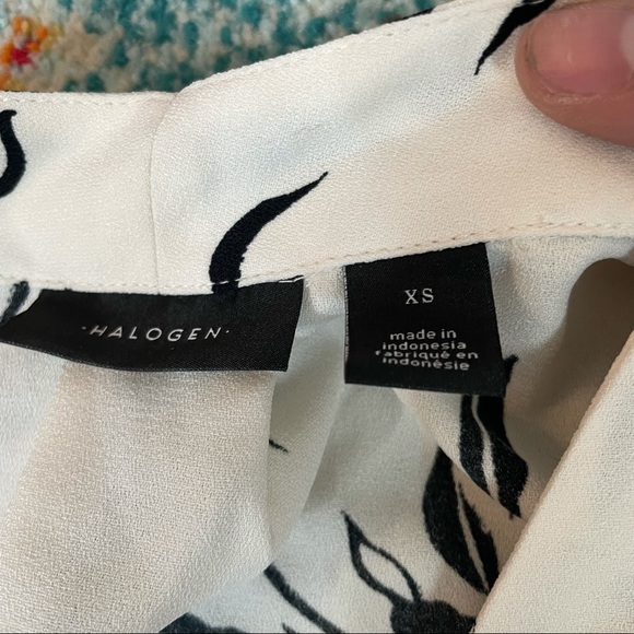 Brand new blouse with tags - Picture 3 of 3